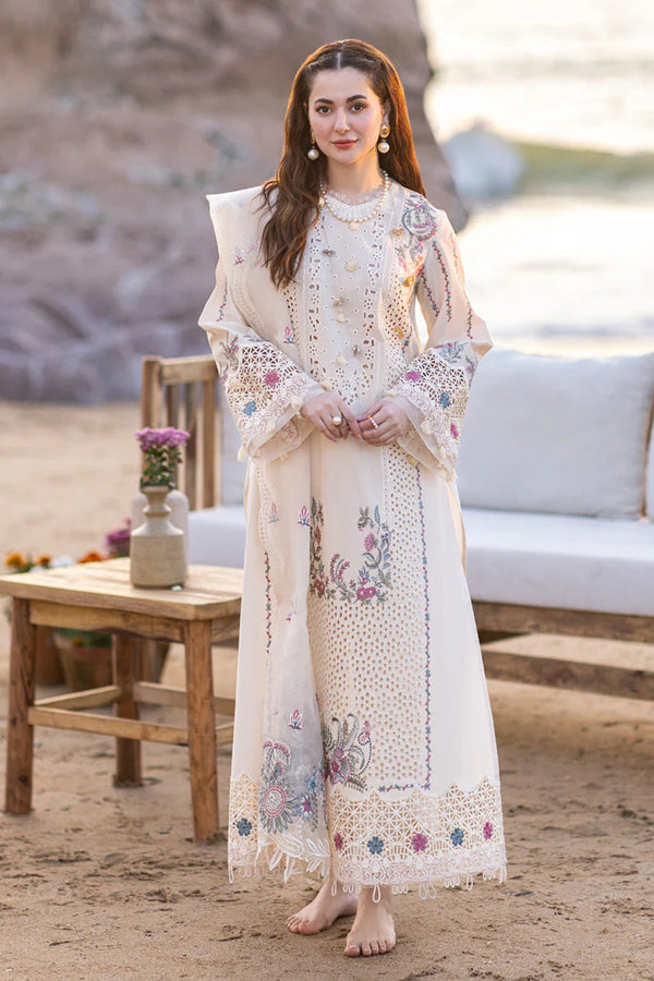 LLUXURY LAWN 44